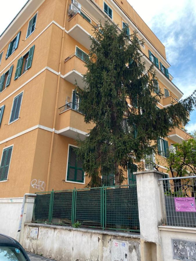 Hemingway Apartment At Vatican Рим Екстериор снимка